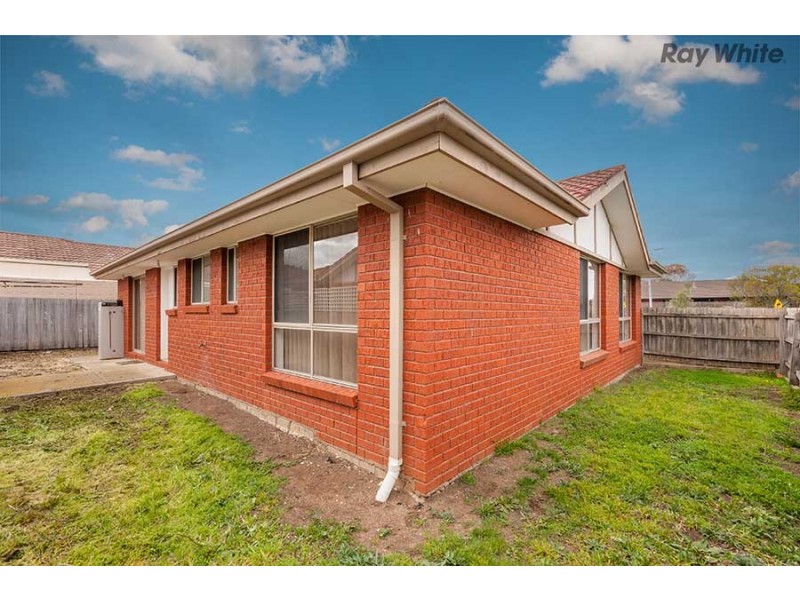 4 Saratoga Crescent, Keilor Downs VIC 3038