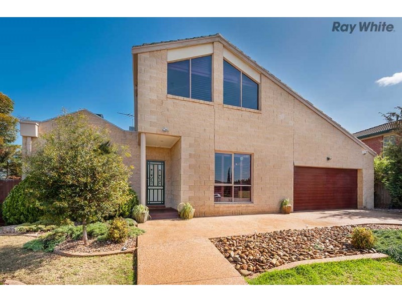 72 Nordic Ave, Taylors Lakes VIC 3038