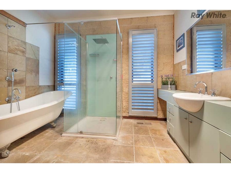 72 Nordic Ave, Taylors Lakes VIC 3038
