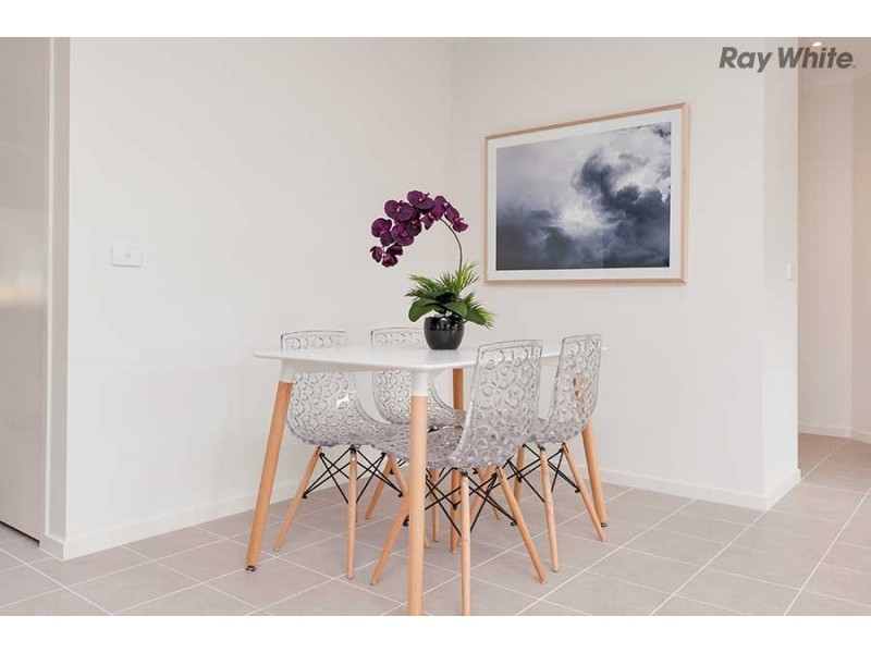 525 Sunshine Avenue, Taylors Lakes VIC 3038