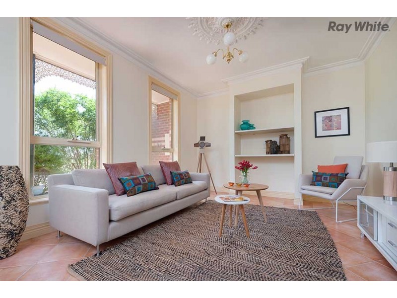 1/42 Chris Court, Sydenham VIC 3037