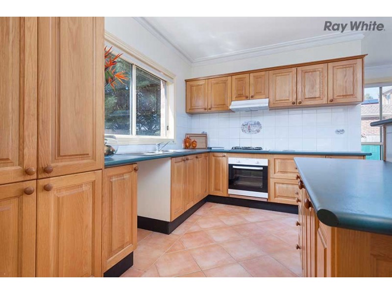 1/42 Chris Court, Sydenham VIC 3037