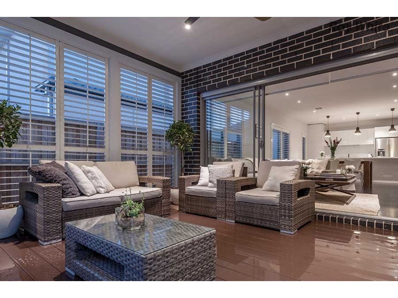 47 Riviera Drive, Hillside VIC 3037