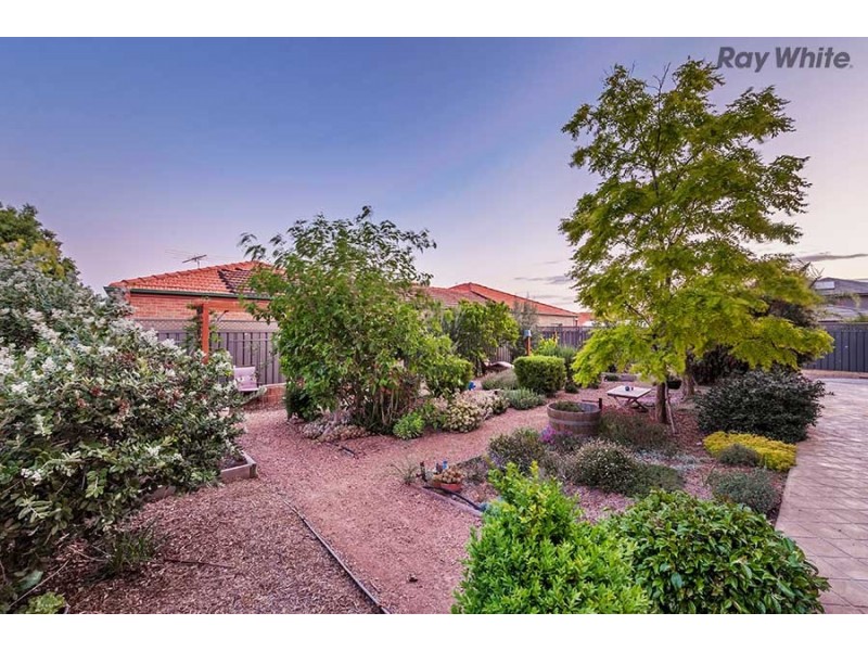 8 Warrens Brook Road, Hillside VIC 3037