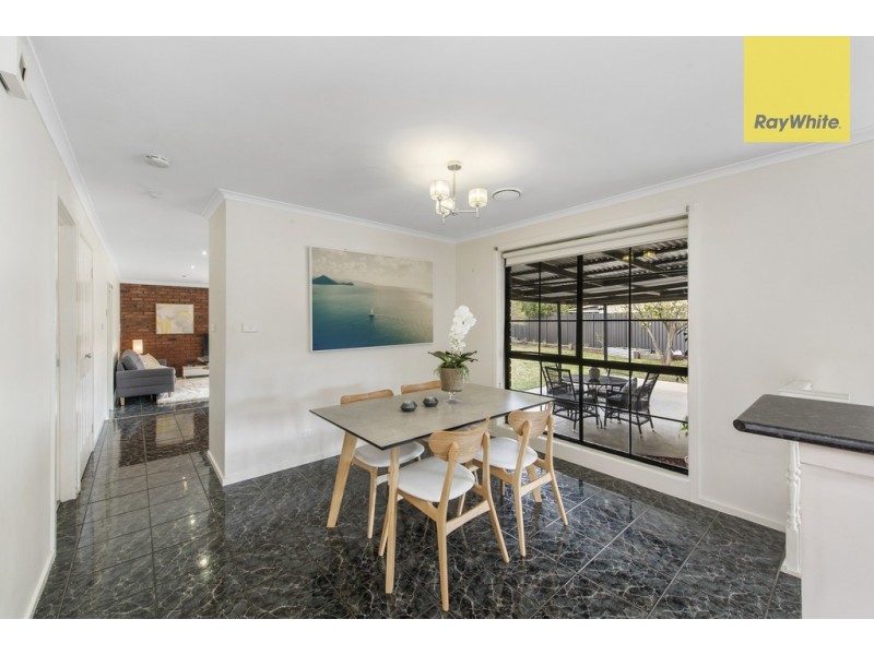 6 Sobar Court, Keilor Downs VIC 3038