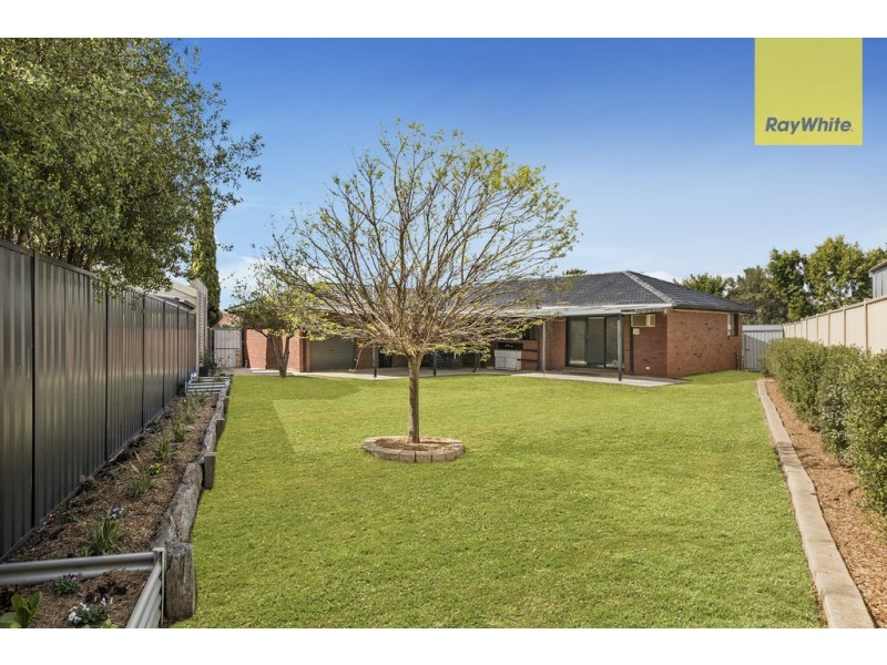 6 Sobar Court, Keilor Downs VIC 3038