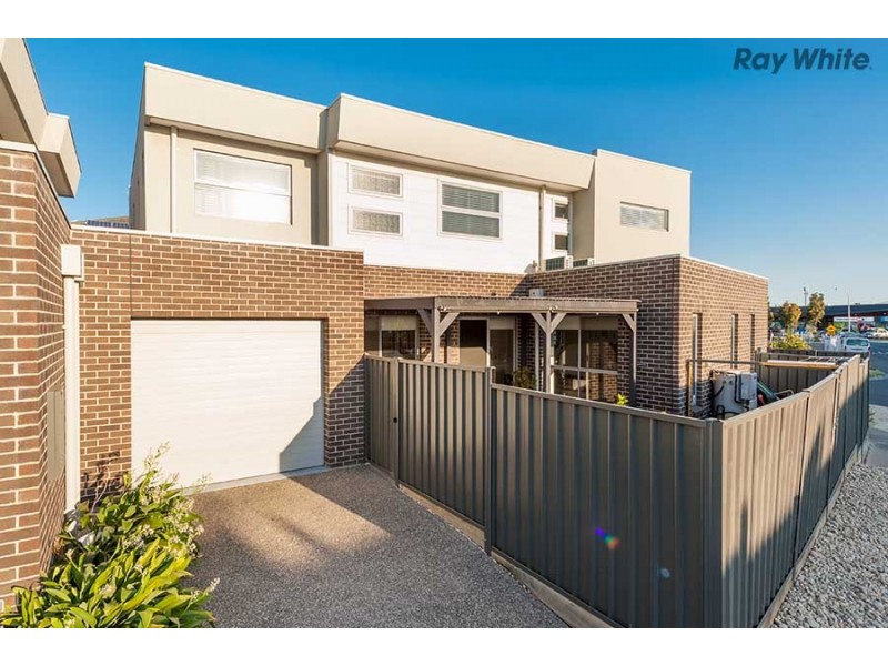 16 David Drive, Sunshine West VIC 3020