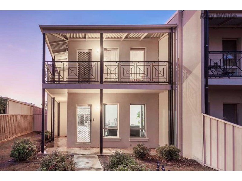 14 Nobel Banks Drive, Cairnlea VIC 3023