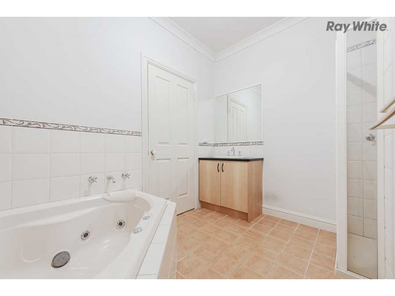 14 Nobel Banks Drive, Cairnlea VIC 3023