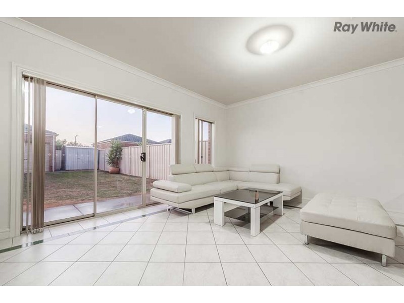 14 Nobel Banks Drive, Cairnlea VIC 3023