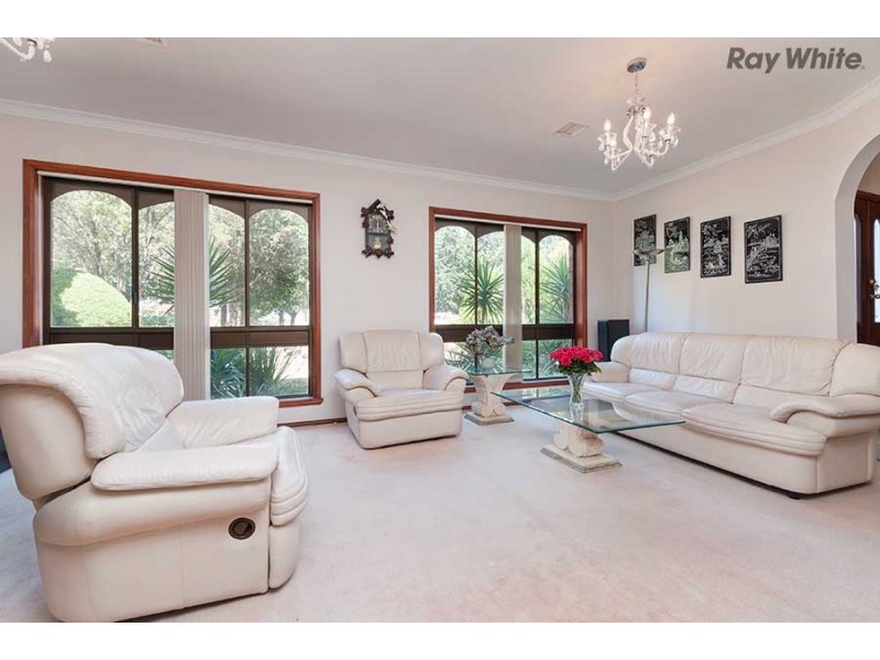 12 Draper Court, Keilor Downs VIC 3038