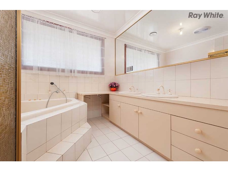 12 Draper Court, Keilor Downs VIC 3038