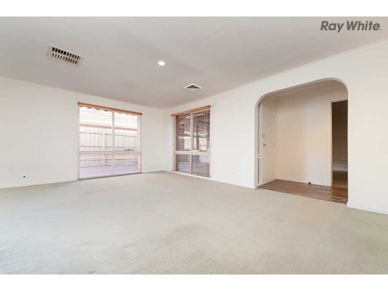 3 Pukaki Court, Taylors Lakes VIC 3038