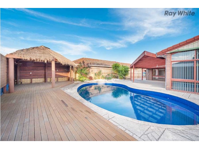 3 Pukaki Court, Taylors Lakes VIC 3038