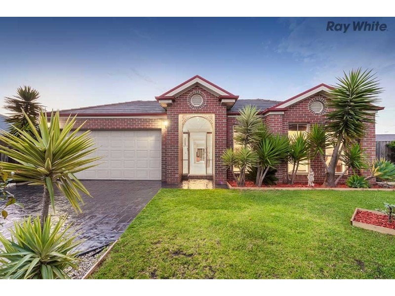 15 Bondi Lane, Taylors Hill VIC 3037