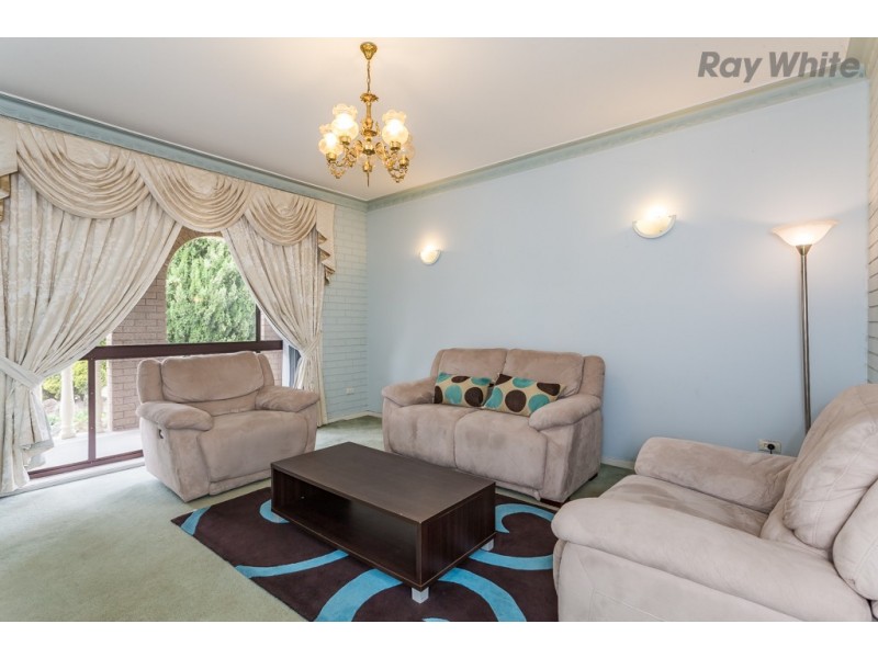 1 Thornhill Drive, Keilor Downs VIC 3038