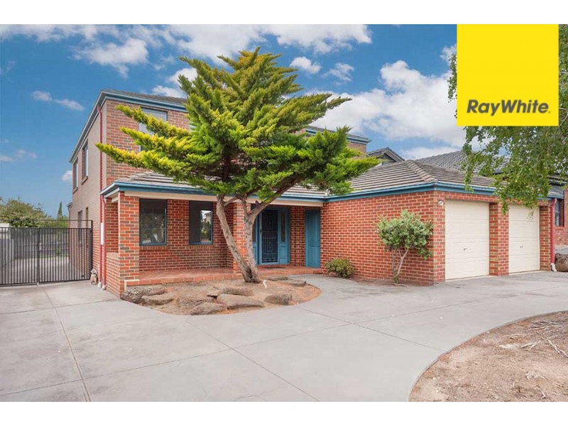 134 Parmelia Drive, Taylors Lakes VIC 3038