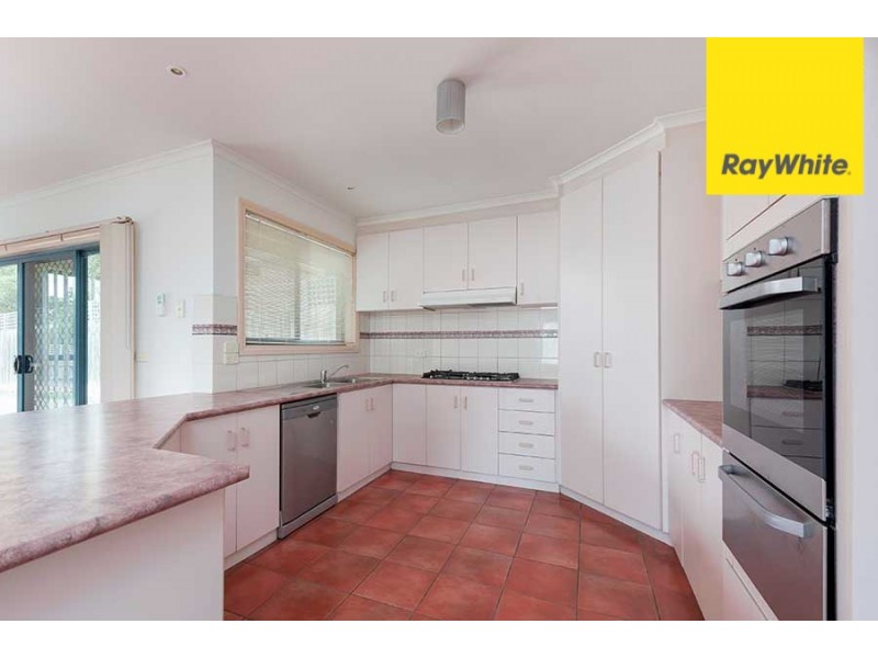 134 Parmelia Drive, Taylors Lakes VIC 3038