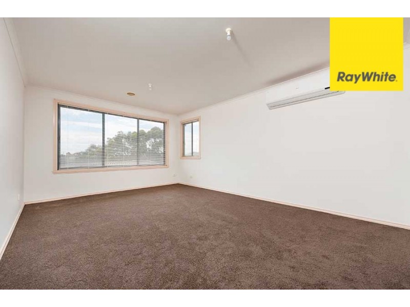 134 Parmelia Drive, Taylors Lakes VIC 3038