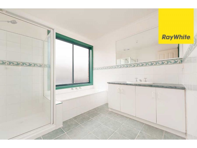 134 Parmelia Drive, Taylors Lakes VIC 3038