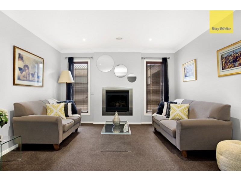 37 Domain Drive, Hillside VIC 3037