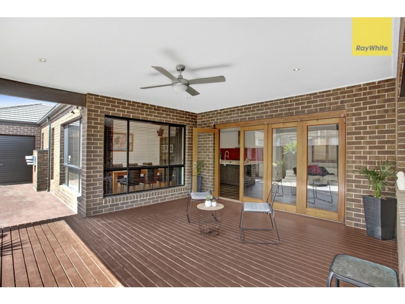 37 Domain Drive, Hillside VIC 3037