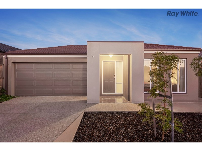 10 Devonport crt, Taylors Hill VIC 3037