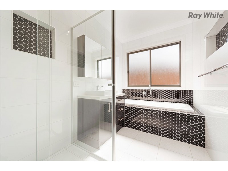 9 Burswood Circuit, Melton West VIC 3337