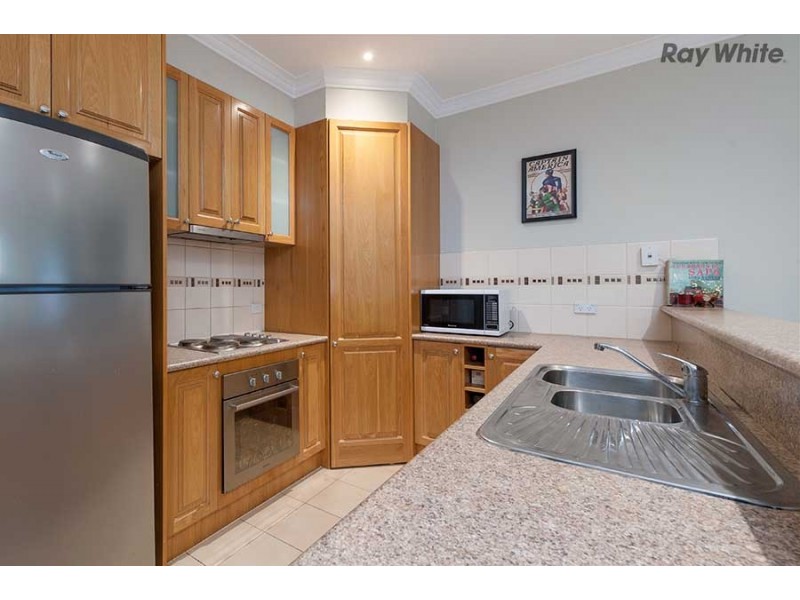 4/6 Lorraine Court, Hillside VIC 3037