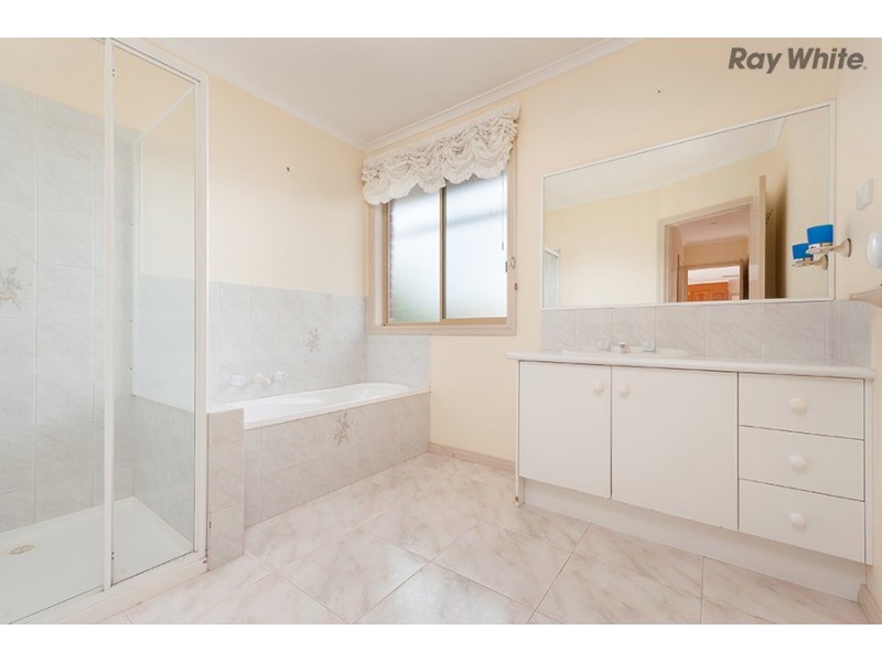 12 Border Drive, Keilor East VIC 3033