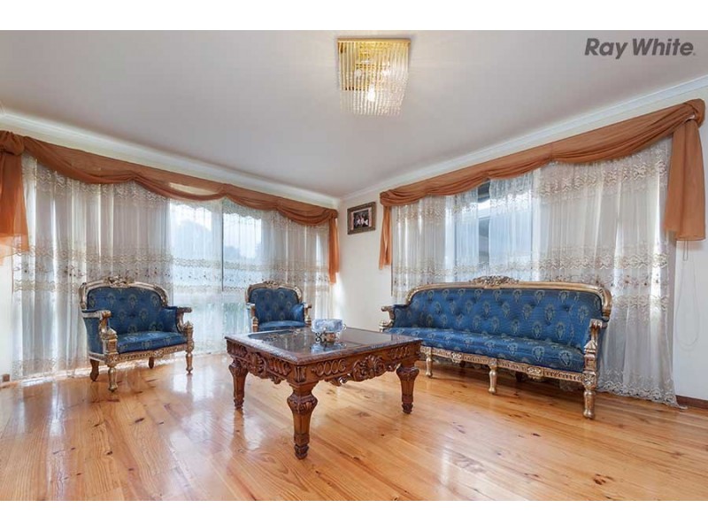 8 Luton Court, Kealba VIC 3021