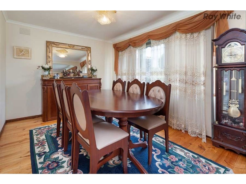 8 Luton Court, Kealba VIC 3021