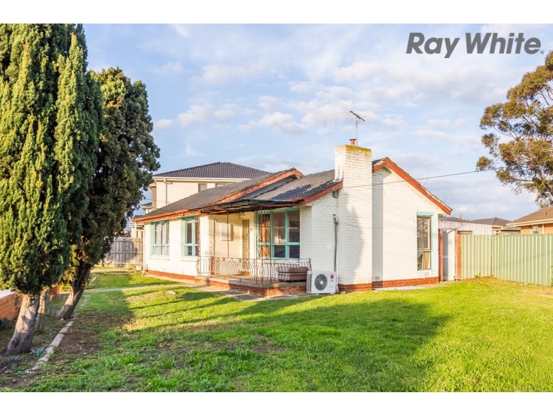 14 Moffat Street, St Albans VIC 3021