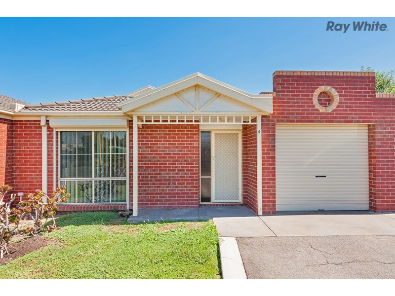 4 Village Avenue, Taylors Lakes VIC 3038