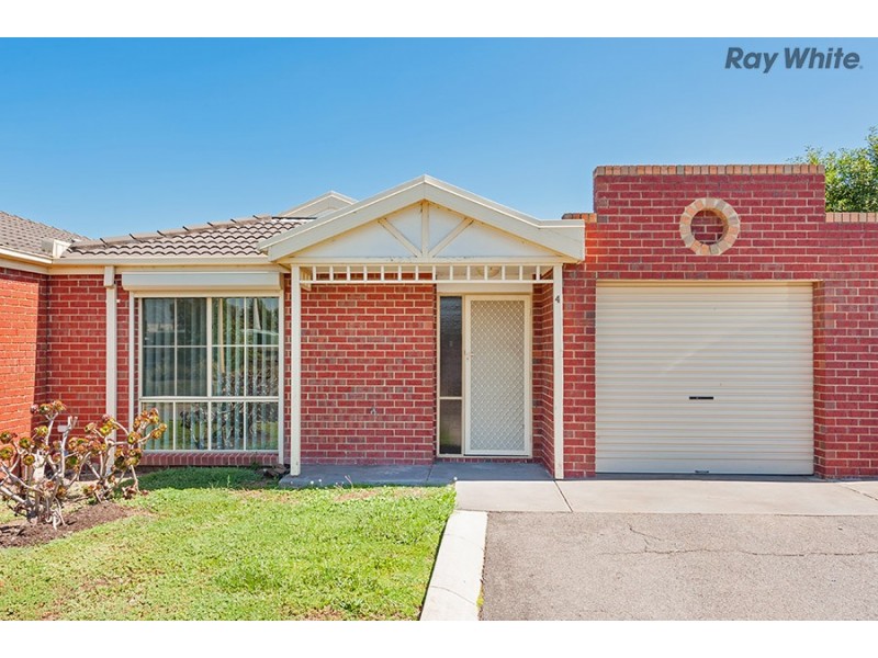 4 Village Avenue, Taylors Lakes VIC 3038