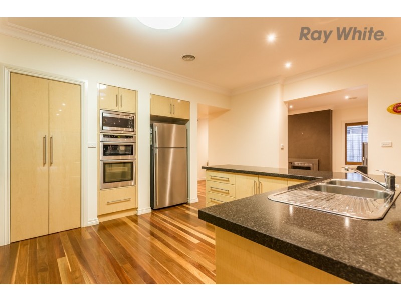 3 Lucetta Way, Sydenham VIC 3037