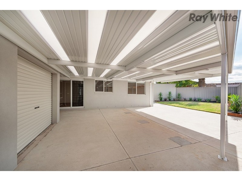 13 Proctor Crescent, Keilor Downs VIC 3038