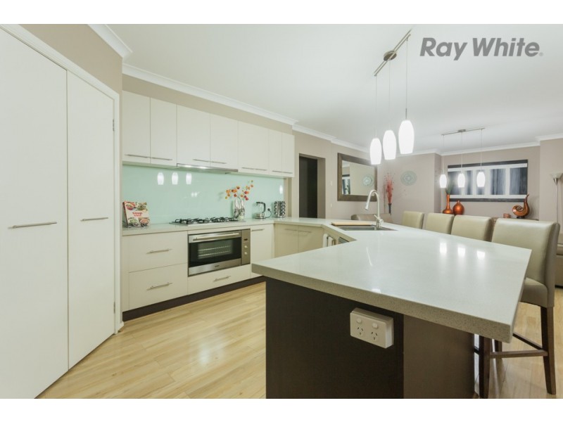 4 Druitt Place, Taylors Hill VIC 3037