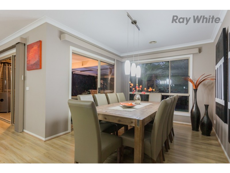 4 Druitt Place, Taylors Hill VIC 3037