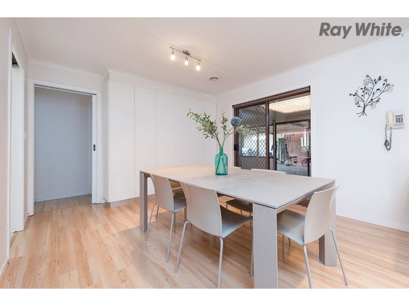 47 Manchester Drive, Sydenham VIC 3037