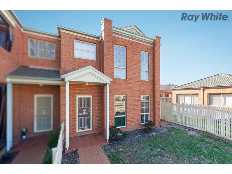 11 Cardinia, Taylors Hill VIC 3037