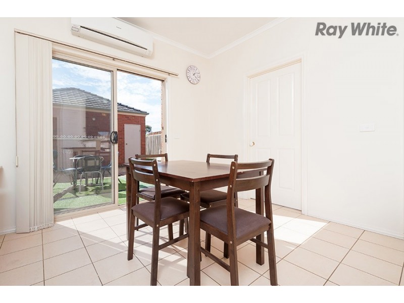 11 Cardinia, Taylors Hill VIC 3037