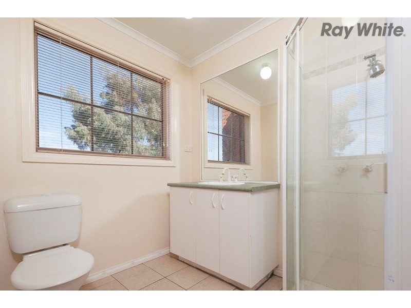 11 Cardinia, Taylors Hill VIC 3037
