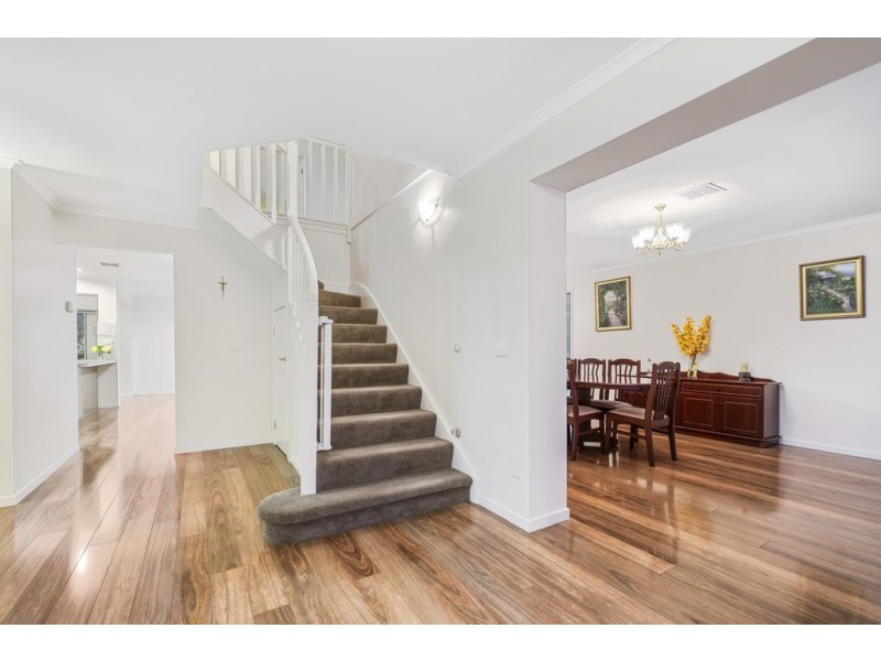 18 Pimelea Way, Hillside VIC 3037
