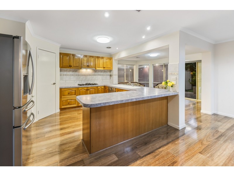 18 Pimelea Way, Hillside VIC 3037