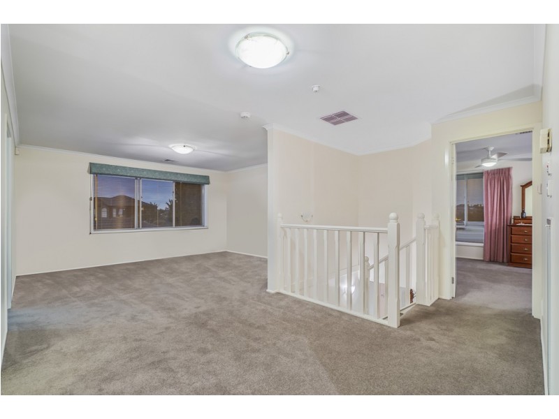 18 Pimelea Way, Hillside VIC 3037