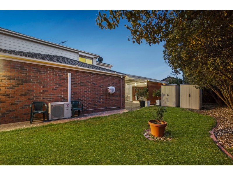18 Pimelea Way, Hillside VIC 3037