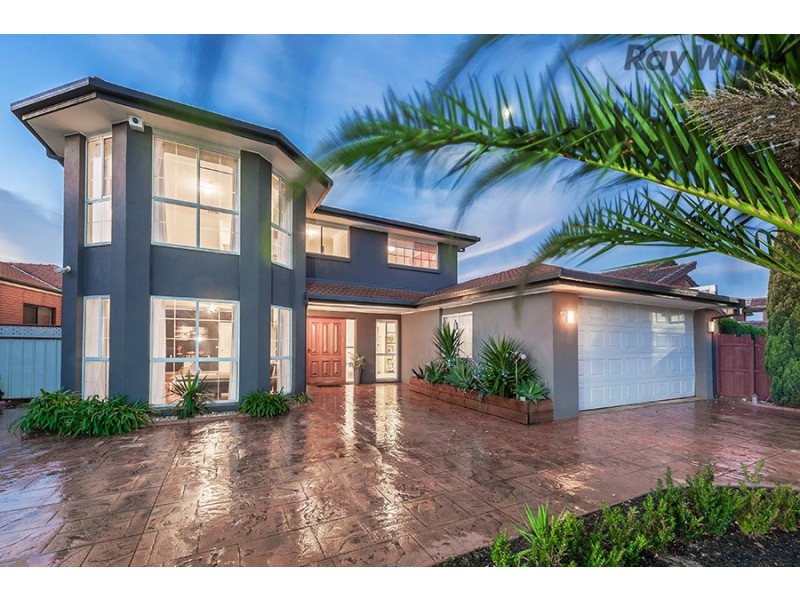 10 Roseberry Avenue, Keilor Downs VIC 3038