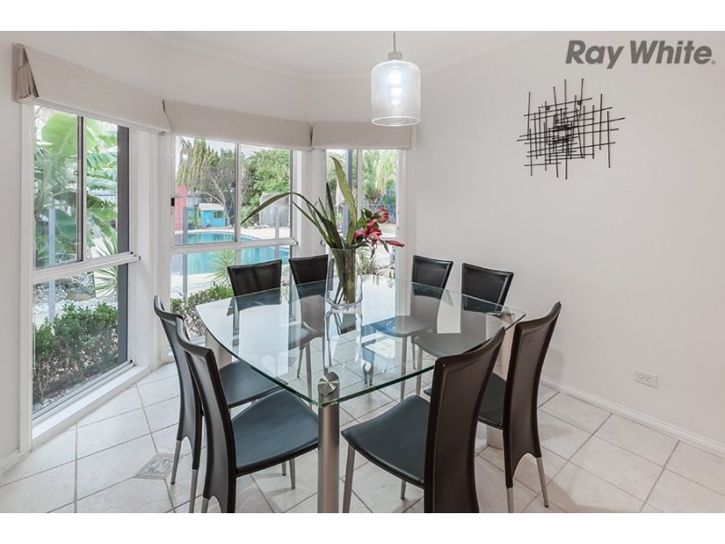 10 Roseberry Avenue, Keilor Downs VIC 3038