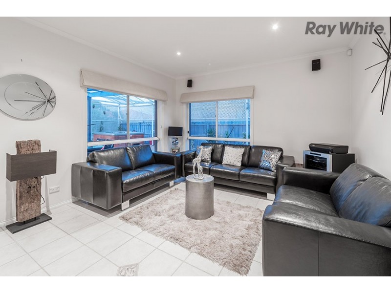 10 Roseberry Avenue, Keilor Downs VIC 3038